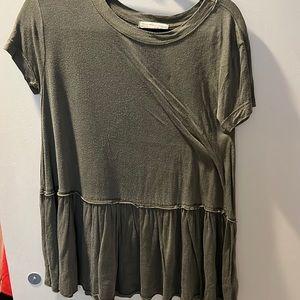 Grey t shirt with flowy bottom size S
